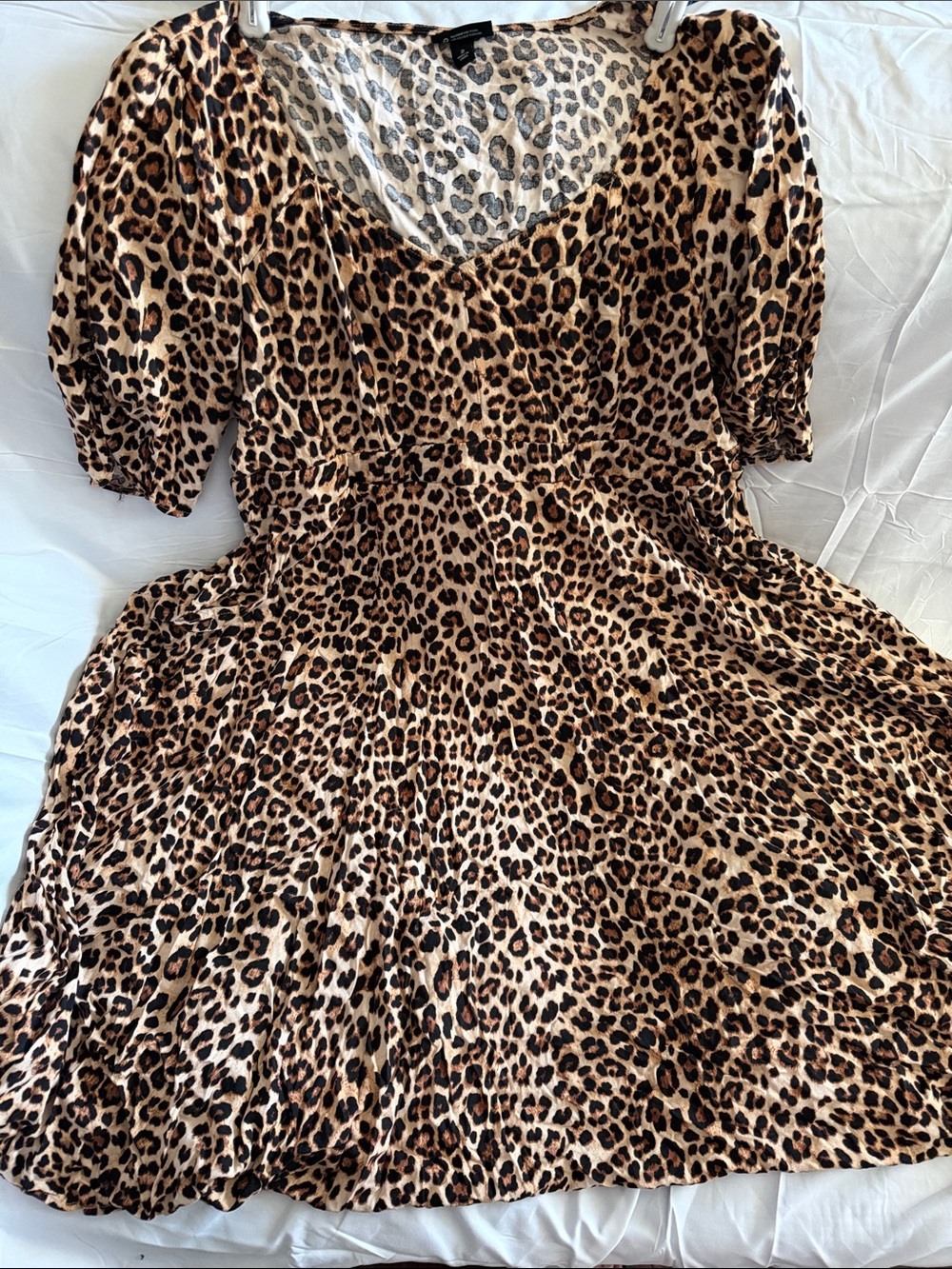 Retro Chic 2 Leopard Print Women’s Dress - Tan/Black